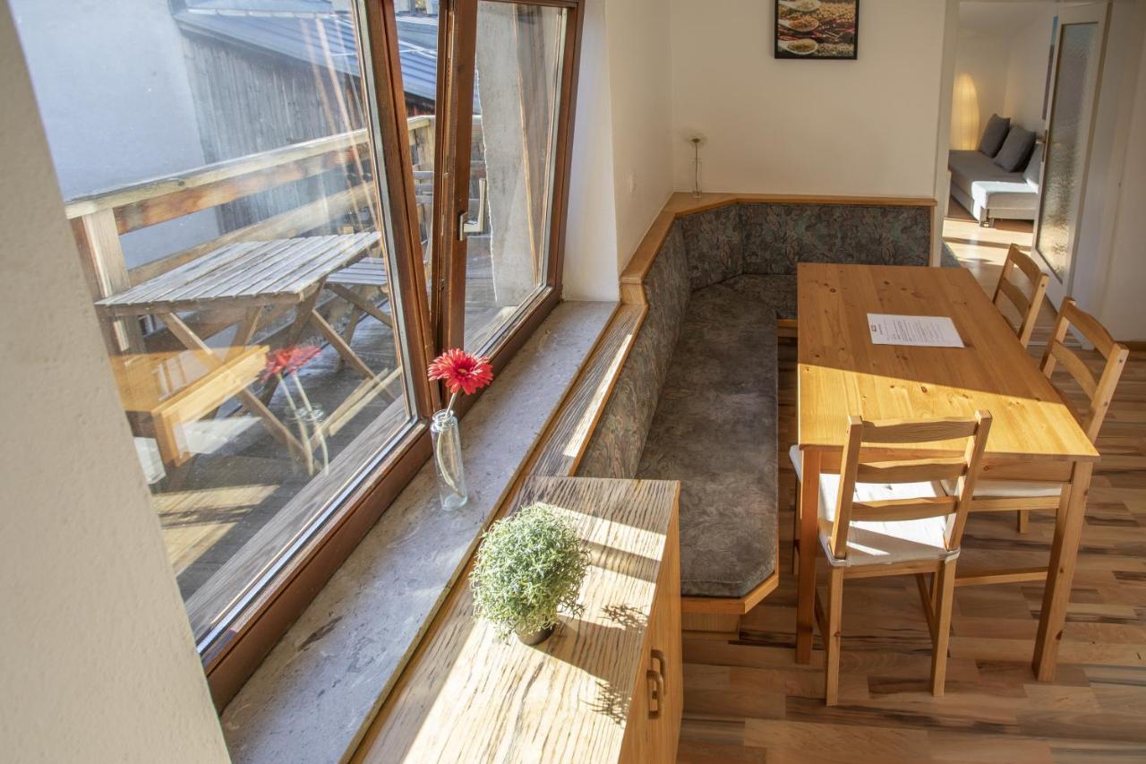 Cozy Old Town Apartment Hall in Tirol Zewnętrze zdjęcie